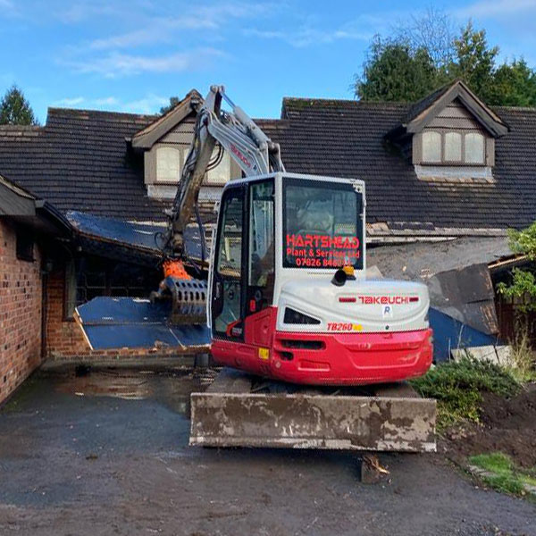 the_beeches-poynton-demolishing-house-gavin-lomax-design-&-build