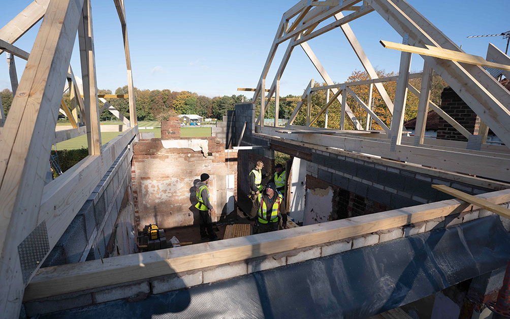 building-roof-park-rd-poynton-gavin-lomax-design-&-build